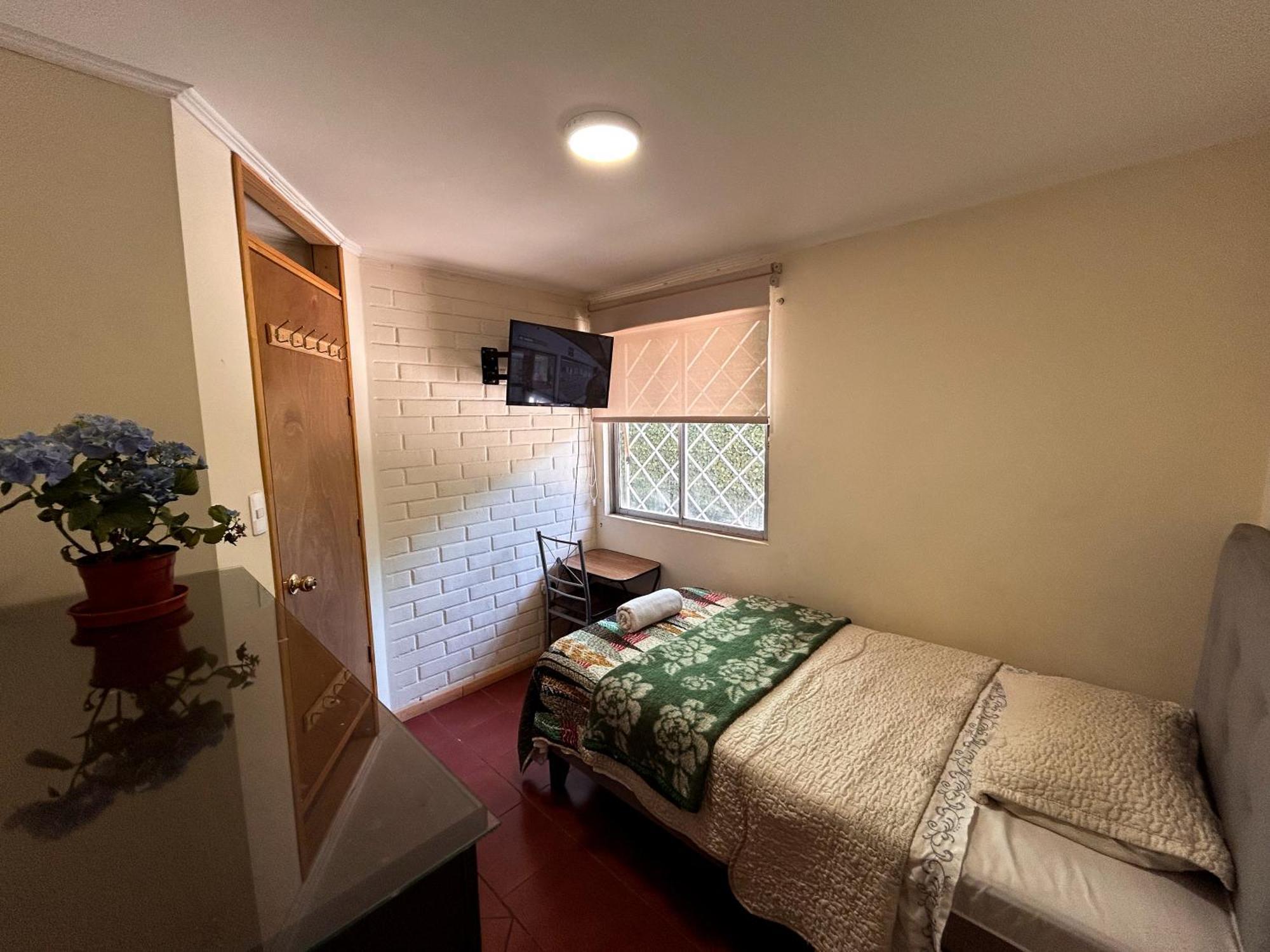 Chez Humbert Hostel Santiago Luaran gambar