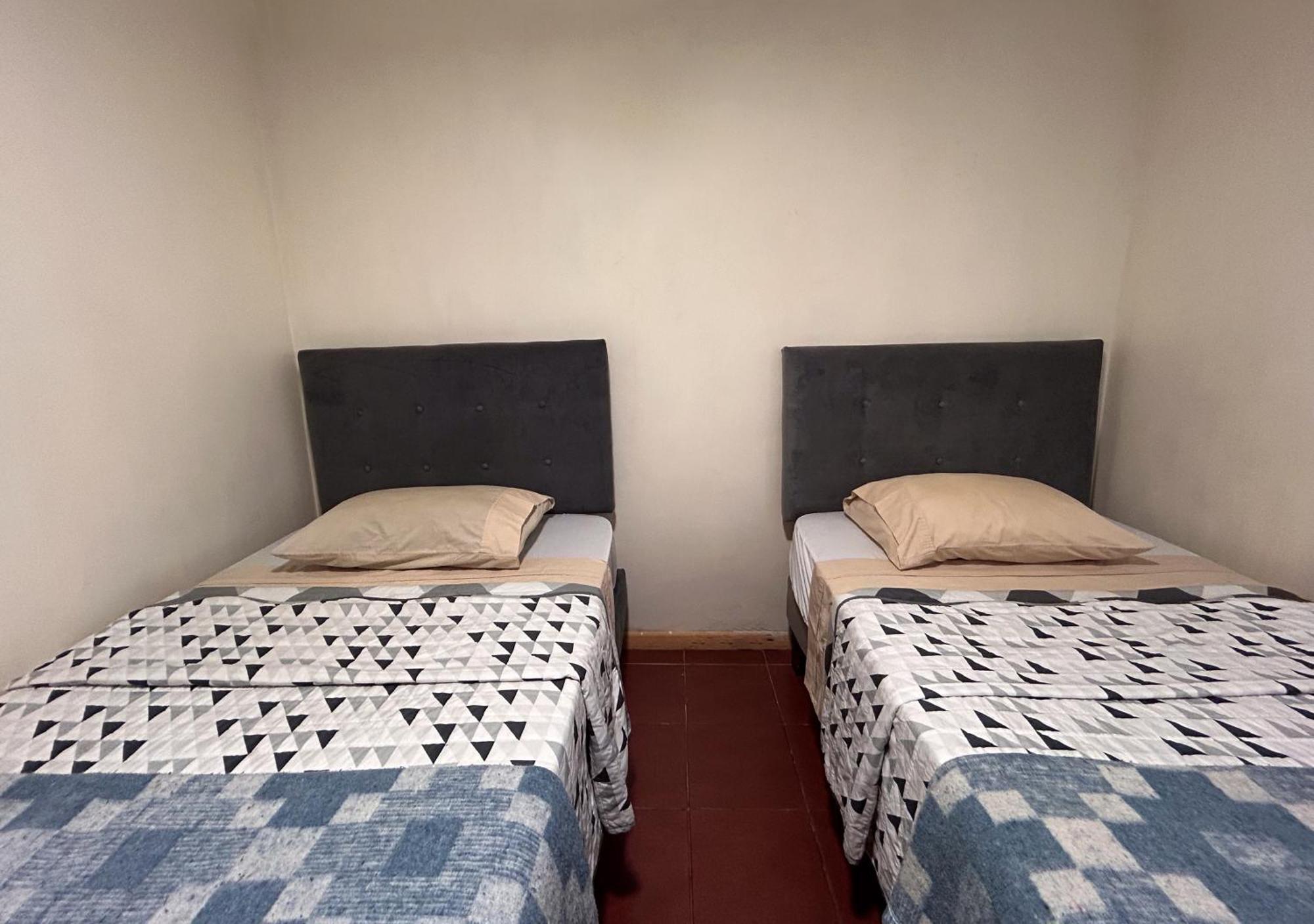 Chez Humbert Hostel Santiago Luaran gambar