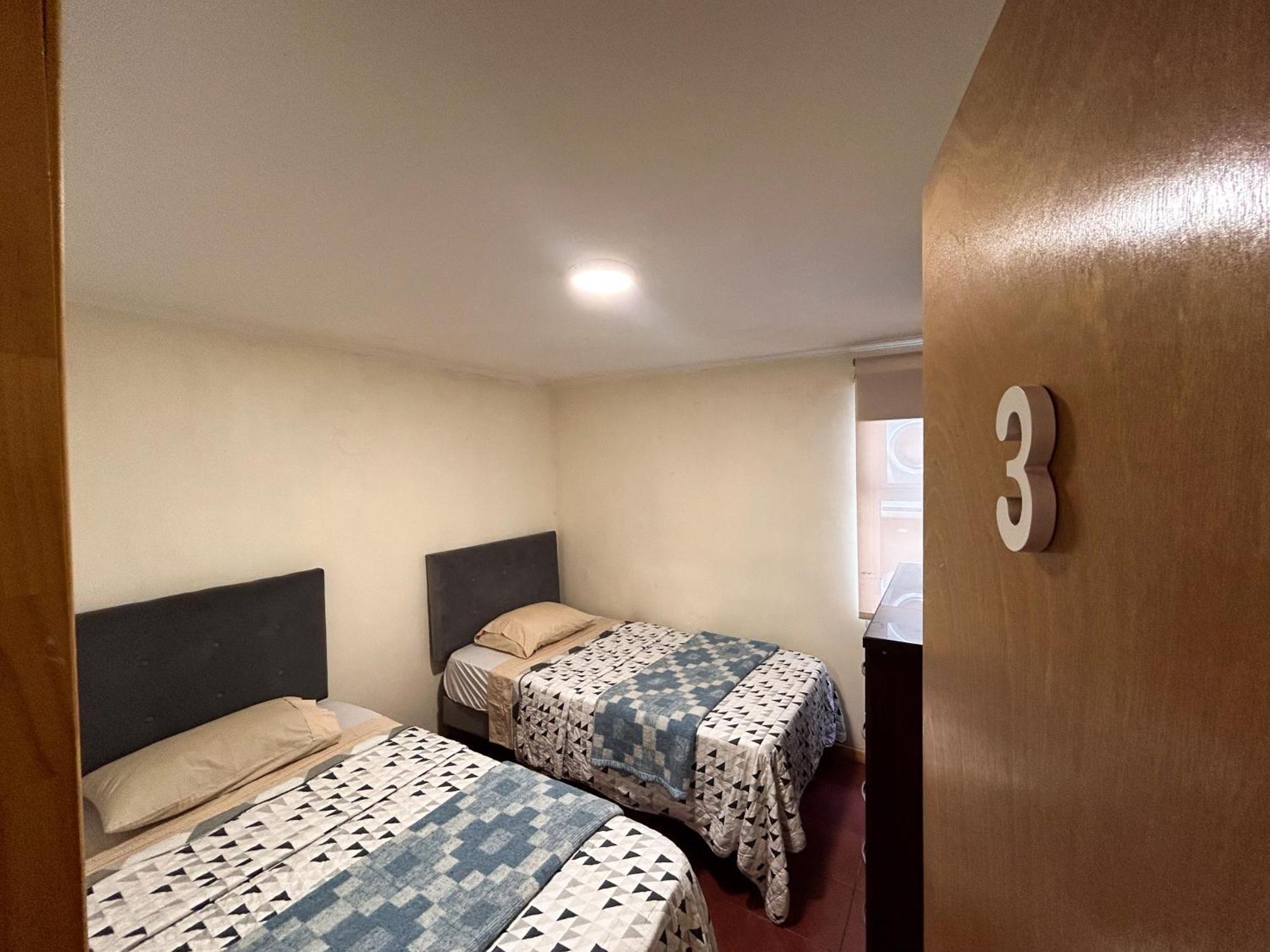 Chez Humbert Hostel Santiago Luaran gambar