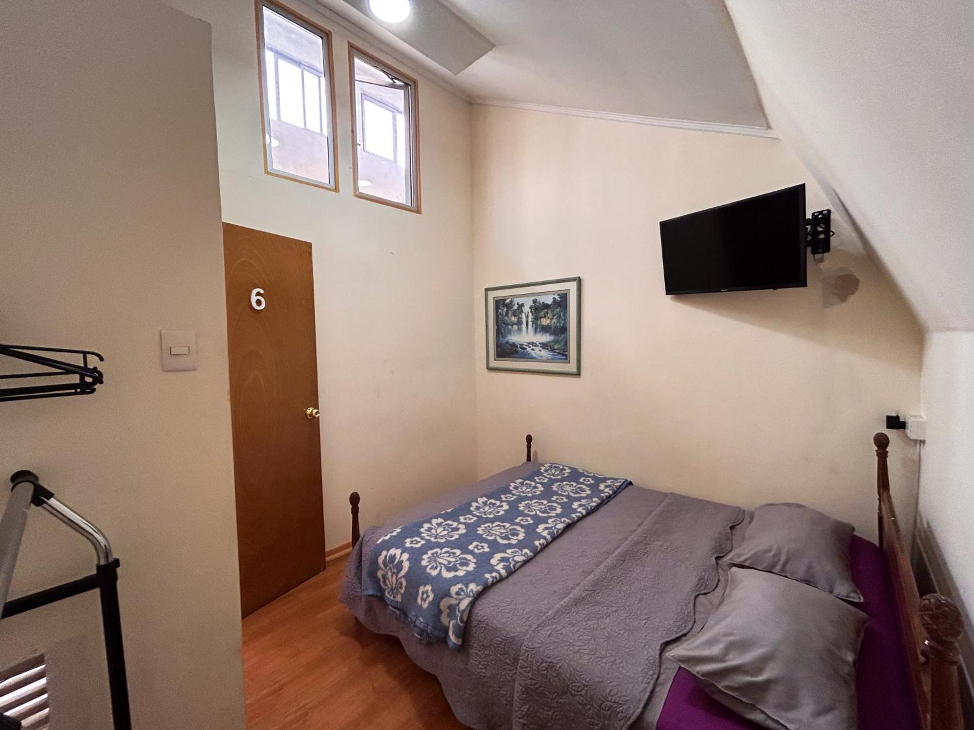 Chez Humbert Hostel Santiago Luaran gambar
